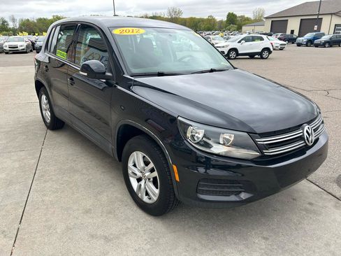 Used 2012 Volkswagen Tiguan S FWD image 3