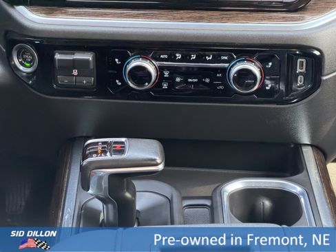 Certified 2022 GMC Sierra 1500 Elevation w/ Elevation Premium Package AWD/4WD image 12