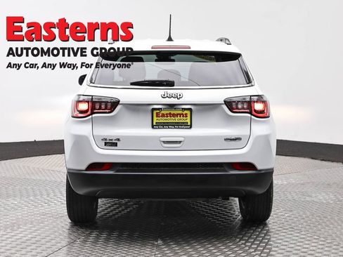 Used 2022 Jeep Compass Latitude w/ Convenience Group AWD/4WD image 6