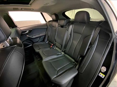 Used 2023 Audi Q8 Prestige image 20