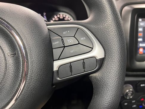 Used 2018 Jeep Renegade Sport w/ Power & Air Group image 15