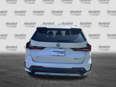 Certified 2025 BMW X1 xDrive28i AWD/4WD image 9