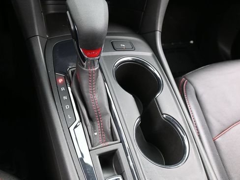 Used 2024 Chevrolet Equinox RS w/ RS Leather Package FWD image 34