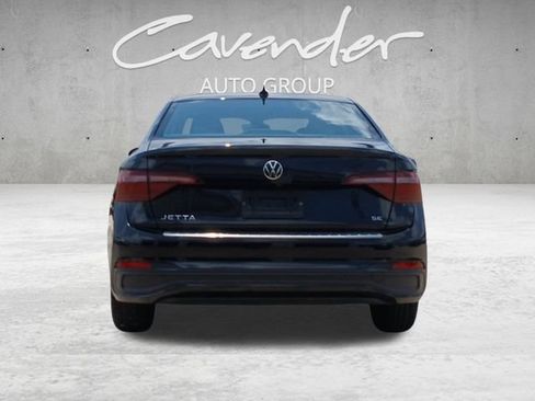 Used 2024 Volkswagen Jetta SE FWD image 15