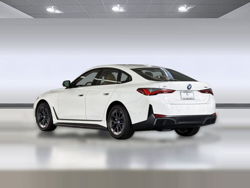 Certified 2023 BMW i4 eDrive40 w/ Premium Package RWD image 3