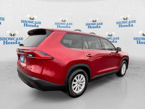 Used 2025 Toyota Grand Highlander FWD image 8