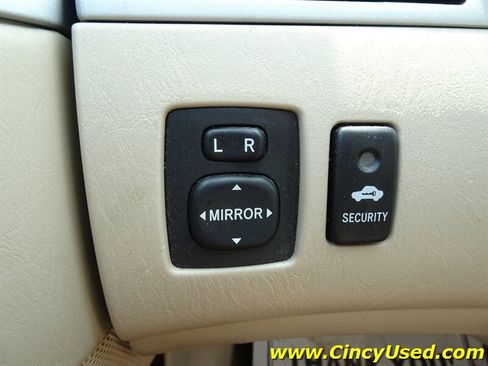Used 2006 Toyota Solara SE FWD image 24