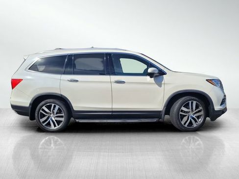 Used 2016 Honda Pilot Touring image 3