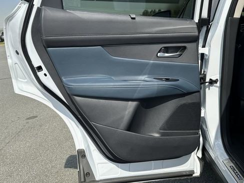 New 2026 Nissan Murano Platinum w/ Cargo Package AWD/4WD image 17