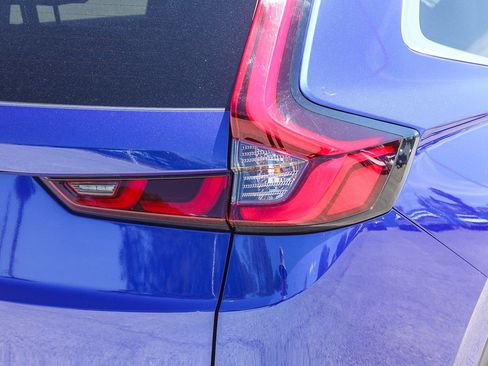 Certified 2025 Honda CR-V LX image 10