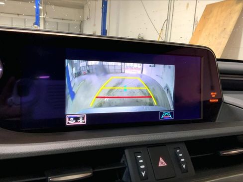 Used 2019 Lexus ES 350 image 28