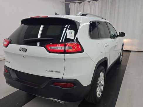 Used 2015 Jeep Cherokee Limited image 2