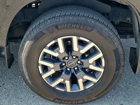 Certified 2024 Nissan Frontier SL w/ Technology Package RWD image 13