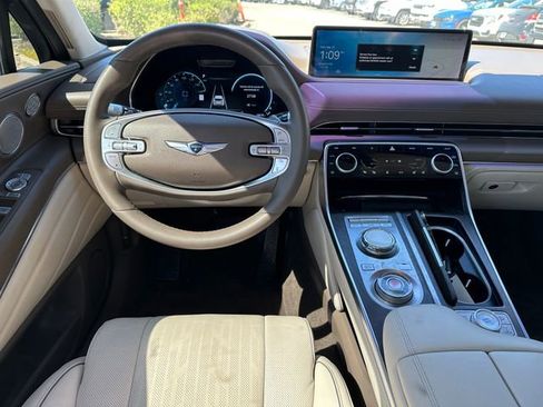 Used 2023 Genesis GV80 2.5T w/ Prestige 20" Package image 20