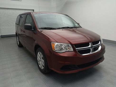 Used 2017 Dodge Grand Caravan SE image 13