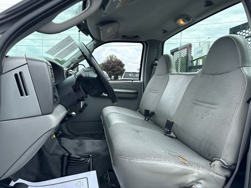 Used 2004 Ford F350 XL AWD/4WD image 11
