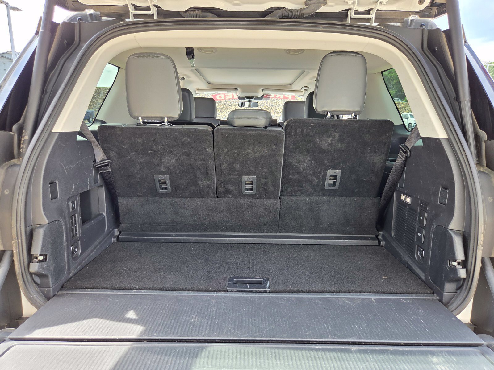 Used 2025 Ford Expedition Active AWD/4WD image 16