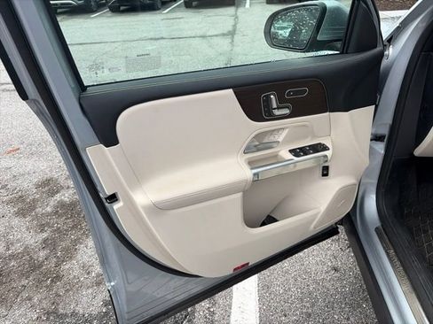 Used 2026 Mercedes-Benz GLB 250 image 16
