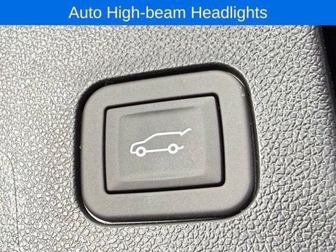New 2026 Chevrolet Equinox LT w/ Convenience Package II AWD/4WD image 17