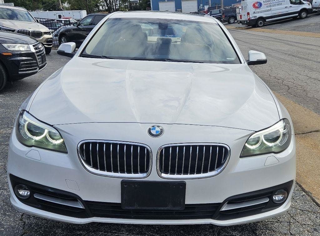 Used 2015 BMW 528i xDrive Sedan AWD/4WD image 4