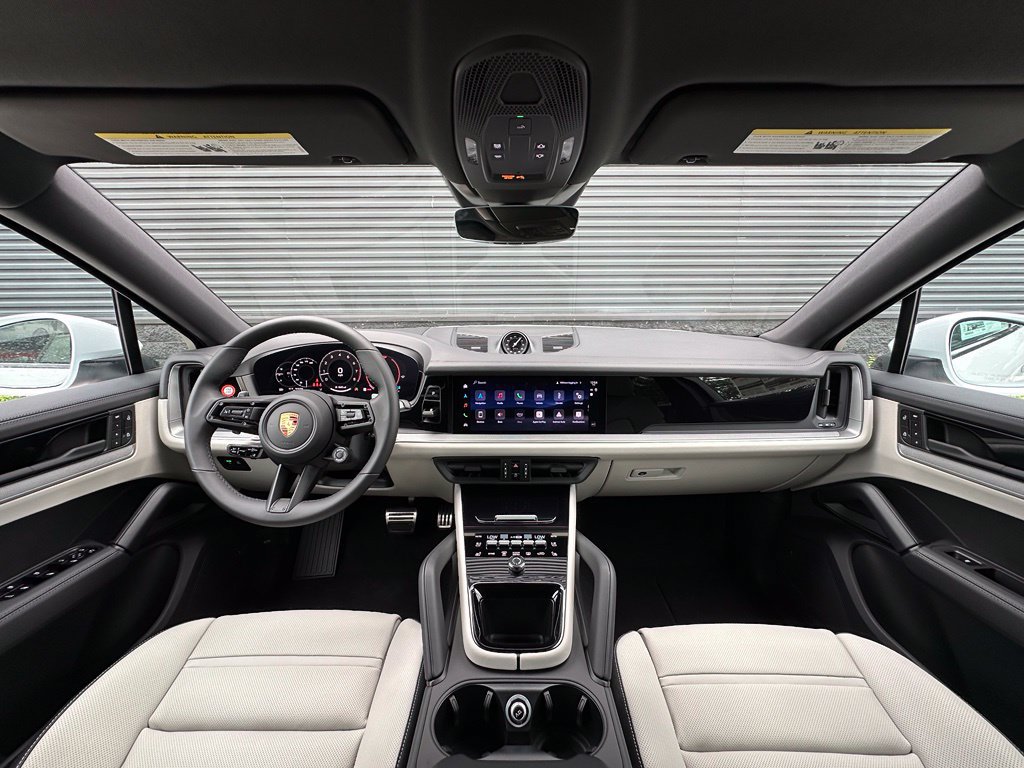 Used 2026 Porsche Cayenne S AWD/4WD image 6