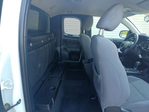 Used 2020 Toyota Tacoma SR image 20