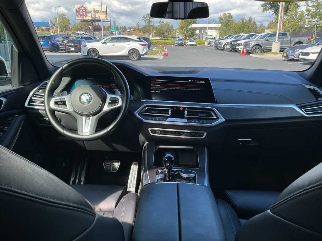 Used 2022 BMW X5 xDrive40i w/ M Sport Package AWD/4WD image 21