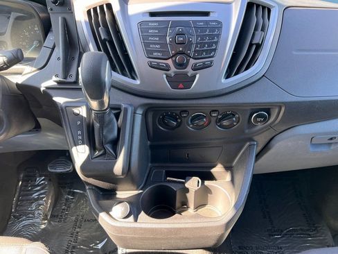 Used 2019 Ford Transit 350 XLT image 6