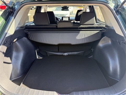 Certified 2023 Toyota Corolla Cross LE image 40