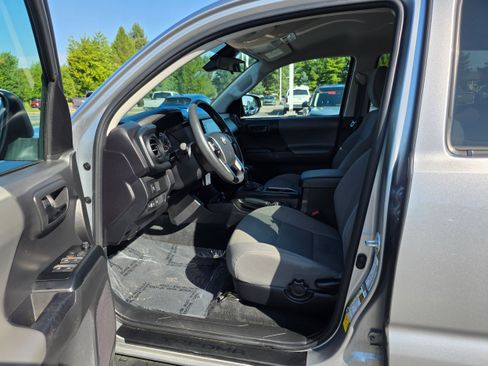Used 2023 Toyota Tacoma SR AWD/4WD image 21
