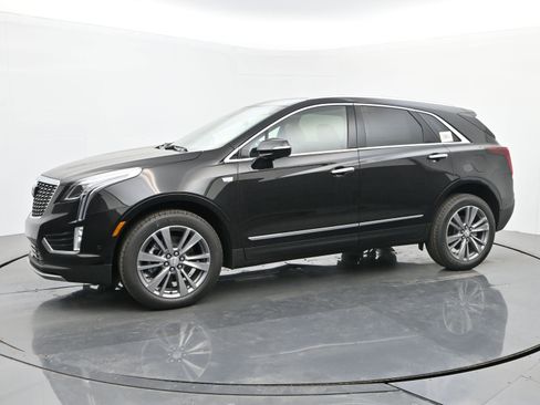 New 2026 Cadillac XT5 Premium Luxury image 2