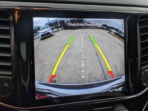 Used 2022 Jeep Grand Cherokee Limited image 18