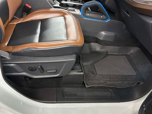 Used 2023 Ford Bronco Outer Banks image 39