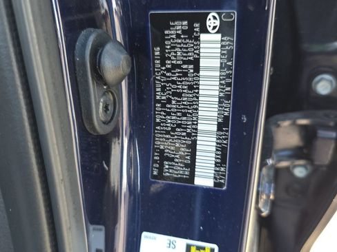 Used 2025 Toyota Corolla LE image 13