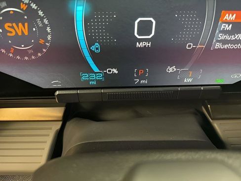 New 2025 GMC Hummer EV 3X w/ LPO, Cargo Utility Package image 17