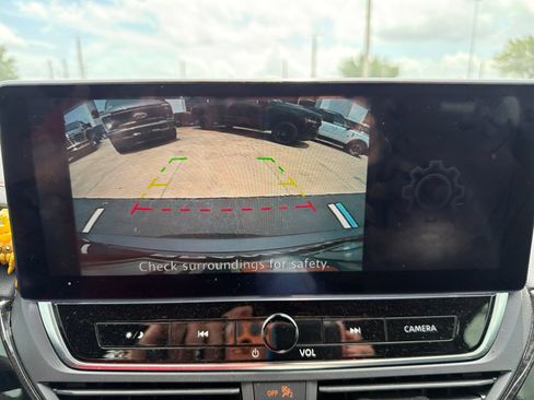 Used 2024 Nissan Altima 2.5 SR w/ SR Premium Package FWD image 12