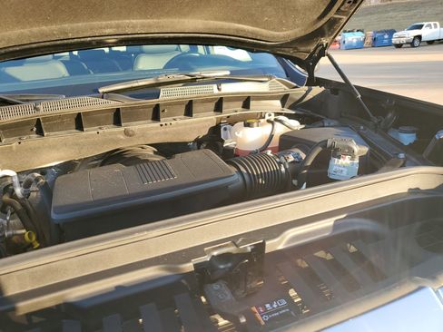 Used 2024 GMC Sierra 1500 SLT w/ SLT Premium Plus Package image 37