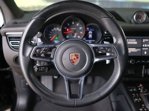 Used 2019 Porsche Macan image 15