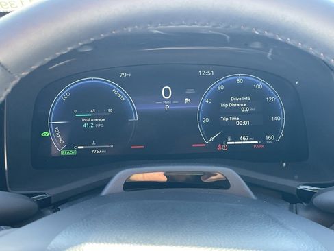 Used 2025 Toyota Camry XLE image 7