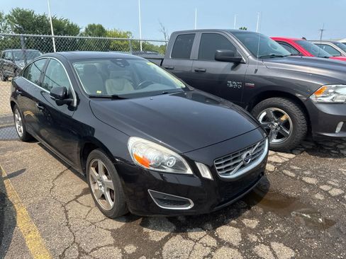 Used 2013 Volvo S60 T5 FWD image 6