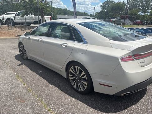 Used 2019 Lincoln MKZ Reserve FWD image 2