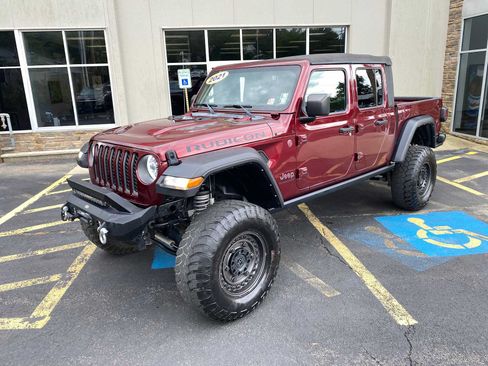 Used 2021 Jeep Gladiator Rubicon w/ Trailer Tow Package AWD/4WD image 2