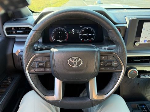 Certified 2025 Toyota Tacoma TRD Sport AWD/4WD image 15