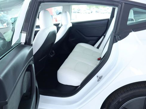 Used 2023 Tesla Model 3 Standard Range RWD image 27