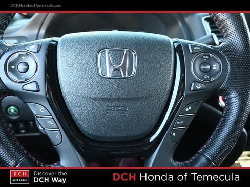 Certified 2022 Honda Ridgeline Black Edition image 9