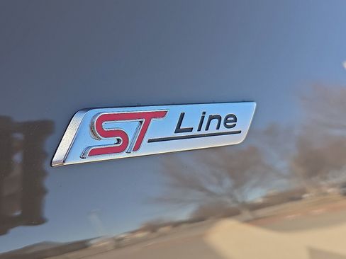 New 2026 Ford Explorer ST-Line image 8