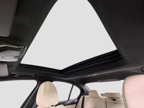 Certified 2023 BMW 330i xDrive Sedan w/ Premium Package image 22