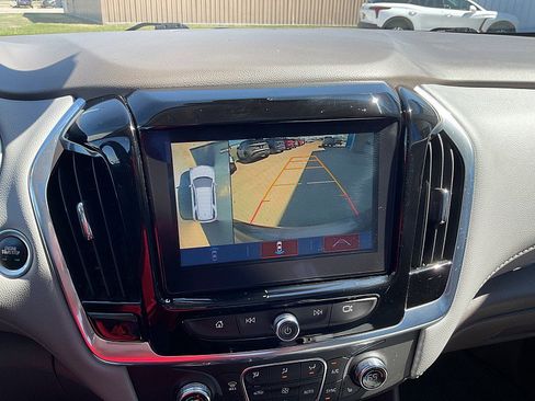 Used 2019 Chevrolet Traverse LT w/ LT Premium Package image 23