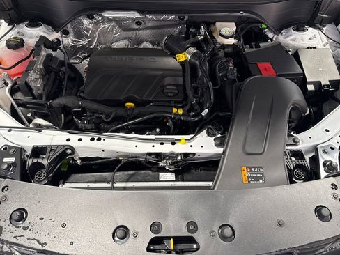 New 2026 Chevrolet Trax LT w/ Driver Confidence Package FWD image 43