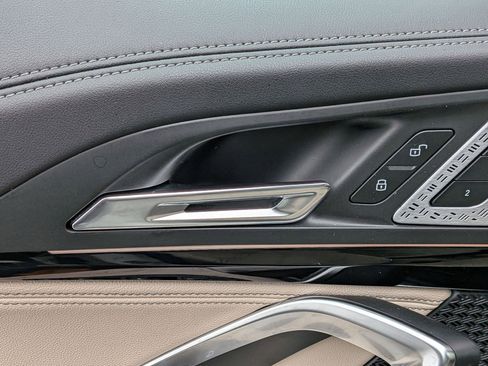 Used 2023 BMW X1 xDrive28i w/ Premium Package image 12